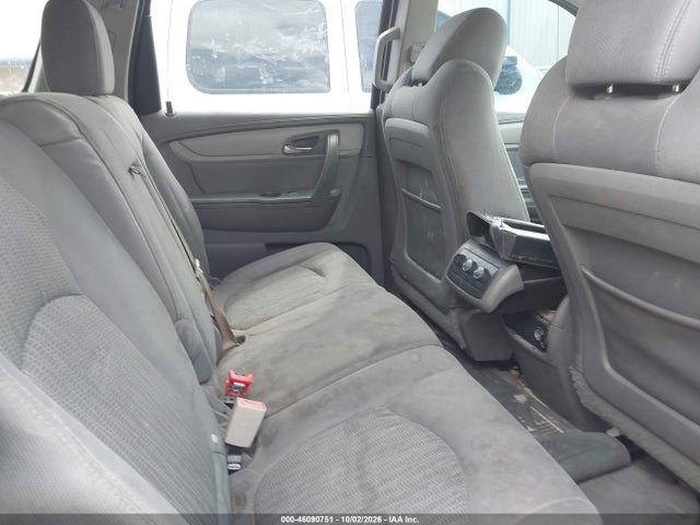 46090751 :رقم المزاد ، 1GNKRFED7DJ102786 vin ، 2013 Chevrolet Traverse Ls مزاد بيع