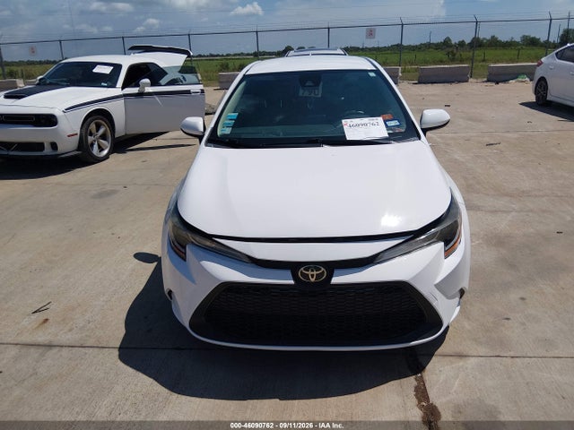 Продажа на аукционе авто 2022 Toyota Corolla Le, vin: 5YFEPMAE9NP346709, номер лота: 46090762