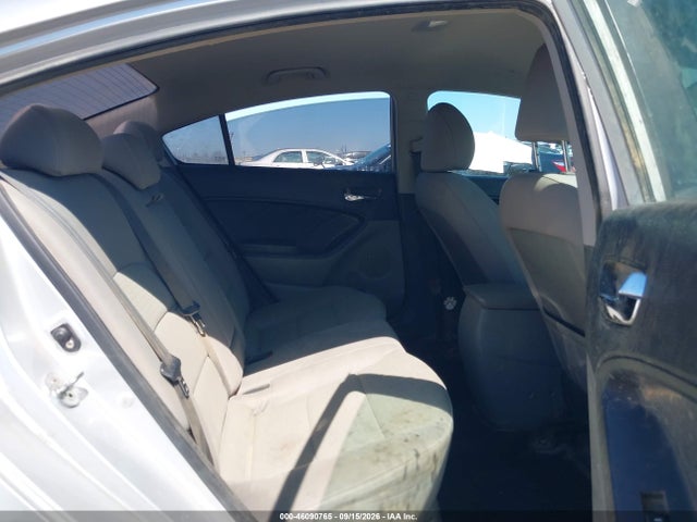 46090765 :رقم المزاد ، KNAFX4A62G5536328 vin ، 2016 Kia Forte Lx مزاد بيع