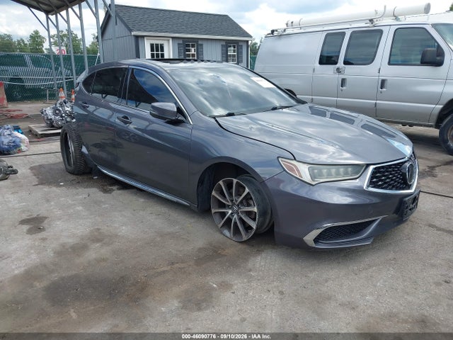 46090776 :رقم المزاد ، 19UUB2F52JA001352 vin ، 2018 Acura Tlx Tech Pkg مزاد بيع