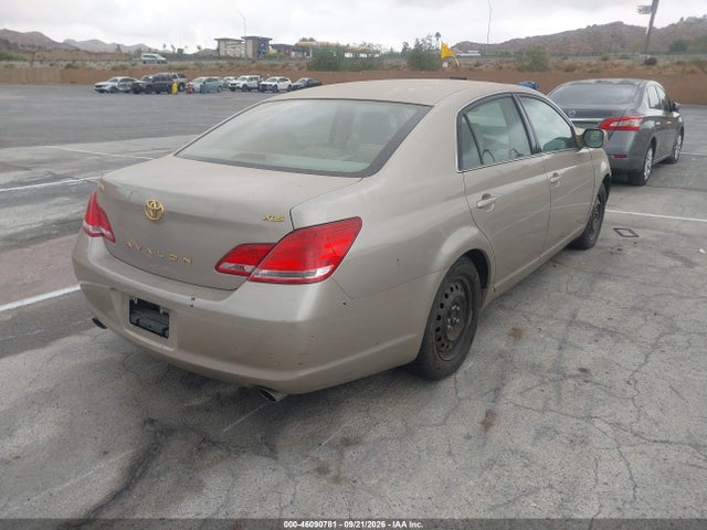 46090781 :رقم المزاد ، 4T1BK36B26U143171 vin ، 2006 Toyota Avalon Xls مزاد بيع