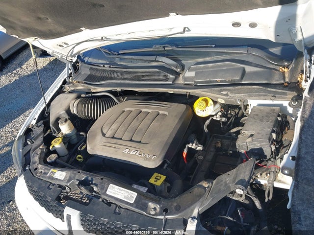 2016 Dodge Grand Caravan R/t მანქანა იყიდება აუქციონზე, vin: 2C4RDGEG1GR137541, აუქციონის ნომერი: 46090795