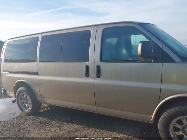 46090803 :رقم المزاد ، 1GKUHCD47A1158084 vin ، 2010 Gmc Savana 1500 Lt مزاد بيع