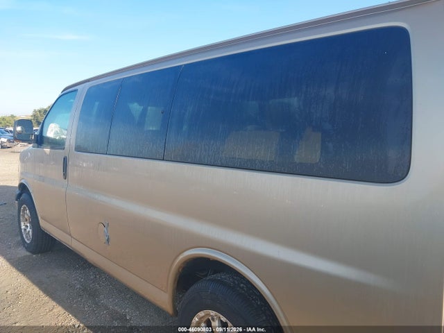 46090803 :رقم المزاد ، 1GKUHCD47A1158084 vin ، 2010 Gmc Savana 1500 Lt مزاد بيع