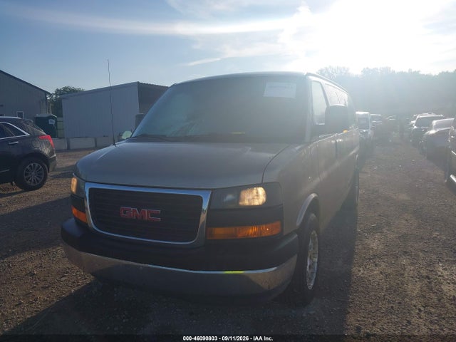 46090803 :رقم المزاد ، 1GKUHCD47A1158084 vin ، 2010 Gmc Savana 1500 Lt مزاد بيع