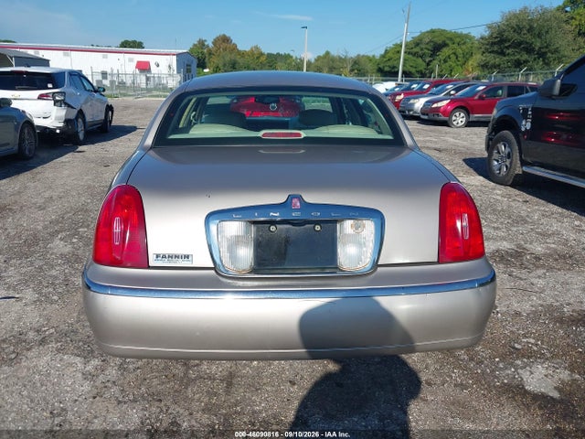 Aukcja sprzedaży 2000 Lincoln Town Car Signature, vin: 1LNHM82W0YY790741, numer aukcji: 46090816