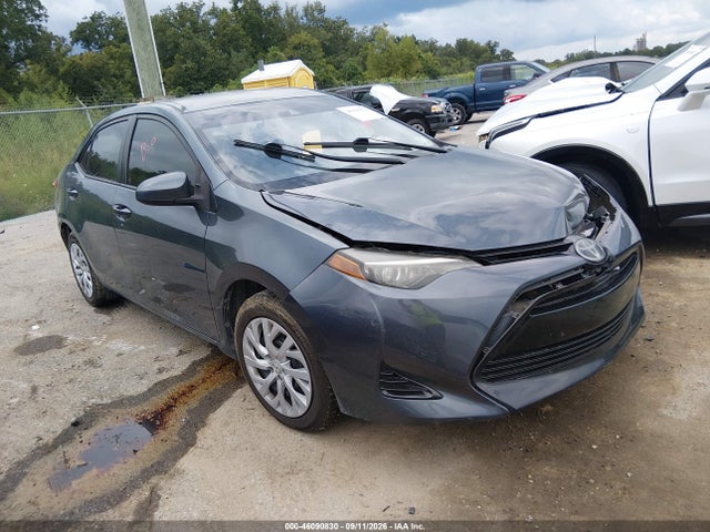 2017 Toyota Corolla Le მანქანა იყიდება აუქციონზე, vin: 5YFBURHE4HP597463, აუქციონის ნომერი: 46090830