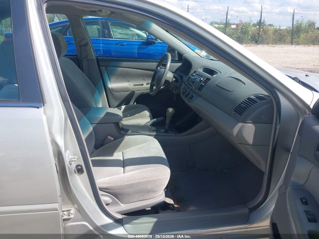 2003 Toyota Camry Le მანქანა იყიდება აუქციონზე, vin: 4T1BE32K73U784440, აუქციონის ნომერი: 46090839