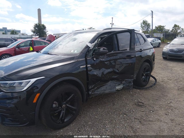 46090858 :رقم المزاد ، 3VV8B7AX4RM034228 vin ، 2024 Volkswagen Tiguan 2.0t Se R-line Black مزاد بيع