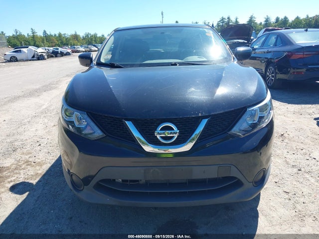 JN1BJ1CR5HW142264 Nissan Rogue Sport S