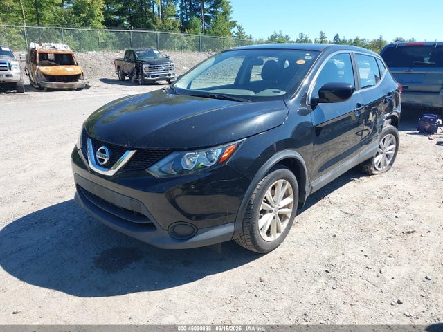 JN1BJ1CR5HW142264 Nissan Rogue Sport S