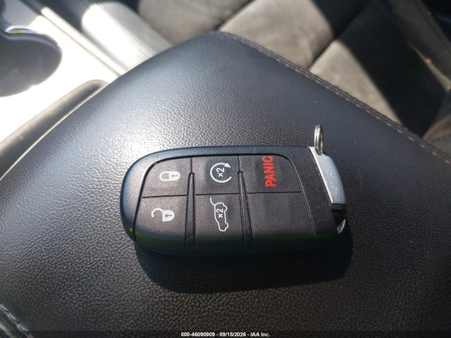 46090909 :رقم المزاد ، 1C4RJFAG1MC701721 vin ، 2021 Jeep Grand Cherokee Laredo X 4x4 مزاد بيع