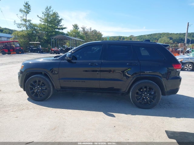 46090909 :رقم المزاد ، 1C4RJFAG1MC701721 vin ، 2021 Jeep Grand Cherokee Laredo X 4x4 مزاد بيع