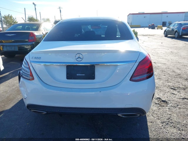 2016 Mercedes-benz C 300 Sport მანქანა იყიდება აუქციონზე, vin: 55SWF4JB3GU175742, აუქციონის ნომერი: 46090962