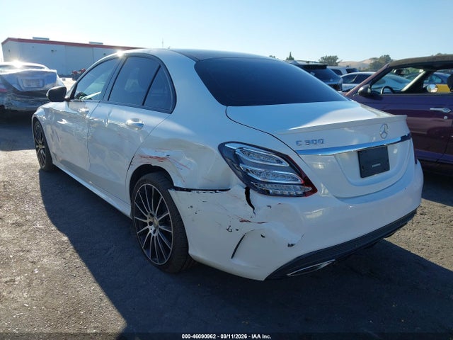 2016 Mercedes-benz C 300 Sport მანქანა იყიდება აუქციონზე, vin: 55SWF4JB3GU175742, აუქციონის ნომერი: 46090962