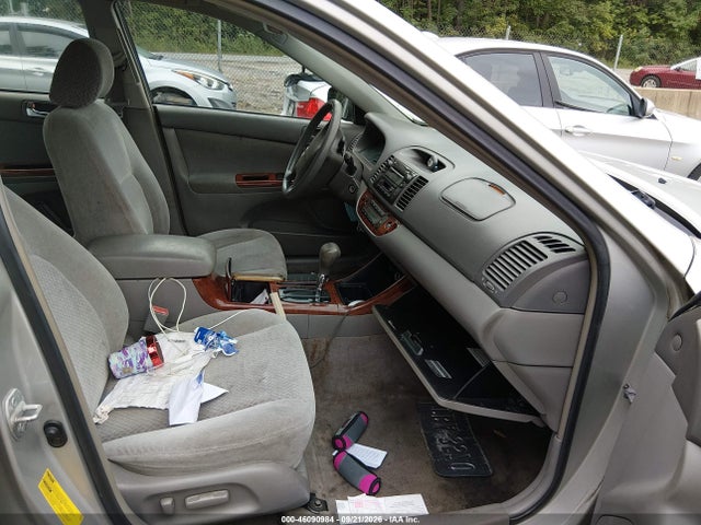 46090984 :رقم المزاد ، 4T1BE30K93U151229 vin ، 2003 Toyota Camry Xle مزاد بيع