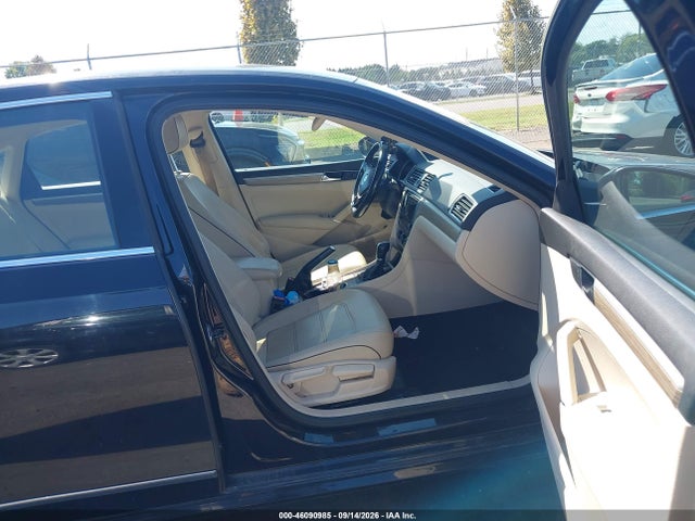 Продаж на аукціоні авто 2017 Volkswagen Passat 1.8t Se, vin: 1VWBT7A36HC041726, номер лоту: 46090985