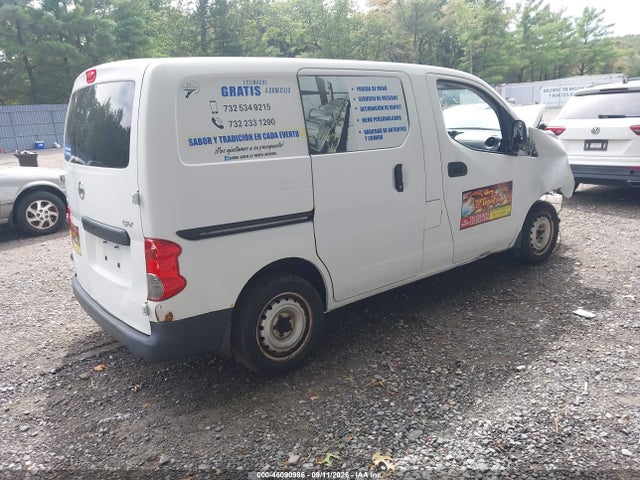 2015 Nissan Nv200 Sv მანქანა იყიდება აუქციონზე, vin: 3N6CM0KN9FK700608, აუქციონის ნომერი: 46090986