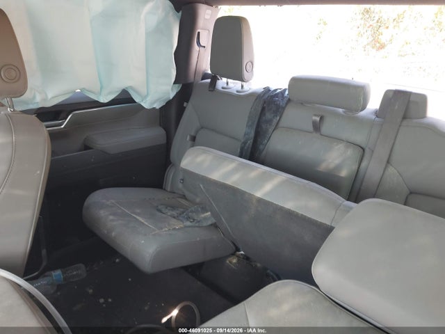 Продажа на аукционе авто 2025 Gmc Sierra 1500, vin: 1GTUUDED7SZ229573, номер лота: 46091025