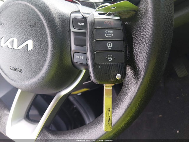 2023 Kia Rio S მანქანა იყიდება აუქციონზე, vin: 3KPA24ADXPE528329, აუქციონის ნომერი: 46091070