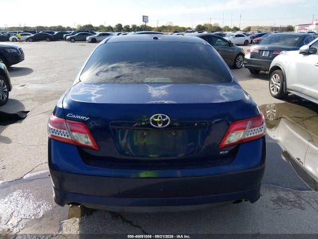 46091086 :رقم المزاد ، 4T1BF3EK0BU656631 vin ، 2011 Toyota Camry Se مزاد بيع