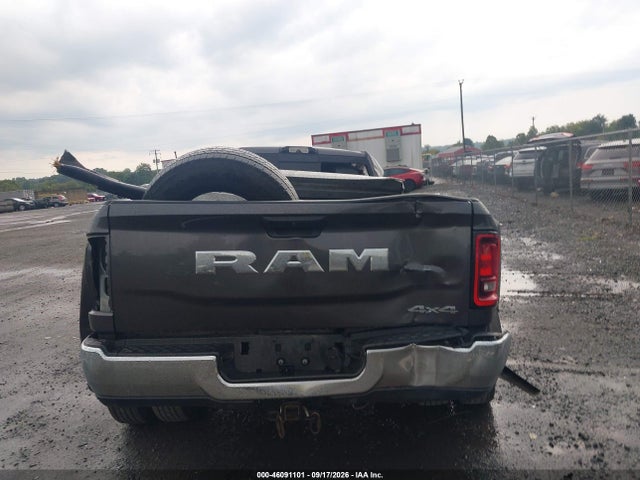 46091101 :رقم المزاد ، 3C63RRGLXTG154293 vin ، 2026 Ram 3500 Tradesman  4x4 8' Box مزاد بيع