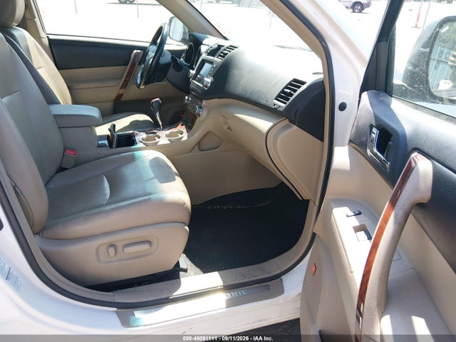 Продаж на аукціоні авто 2011 Toyota Highlander Limited V6, vin: 5TDDK3EH3BS043243, номер лоту: 46091111
