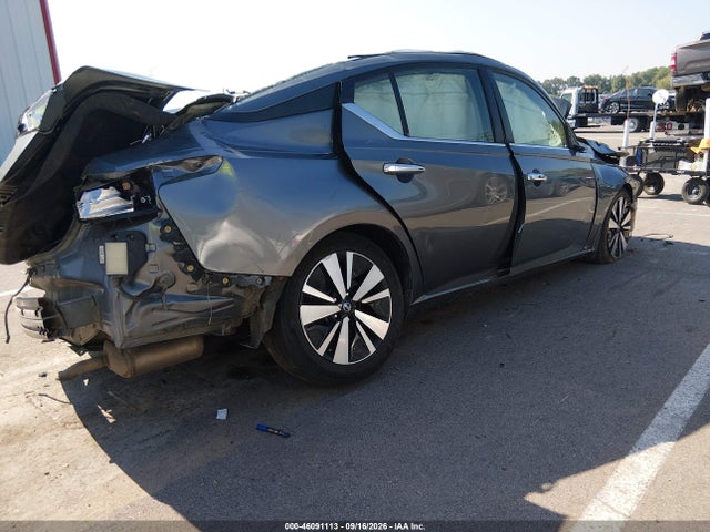 46091113 :رقم المزاد ، 1N4BL4DVXNN306538 vin ، 2022 Nissan Altima Sv Fwd مزاد بيع