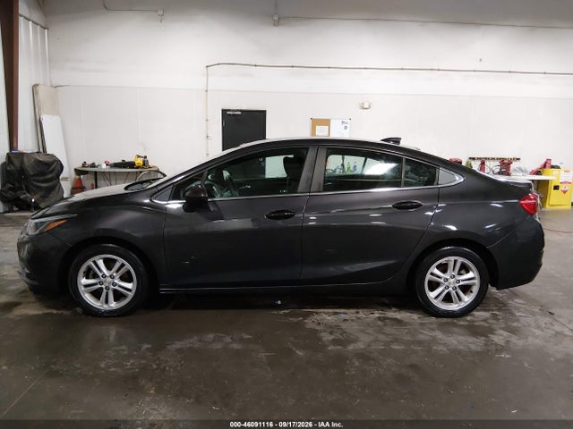46091116 :رقم المزاد ، 1G1BE5SM2H7209100 vin ، 2017 Chevrolet Cruze Lt Auto مزاد بيع