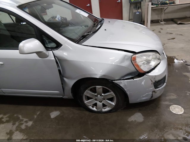 Продажа на аукционе авто 2007 Kia Rondo Lx, vin: KNAFG525177070214, номер лота: 46091142