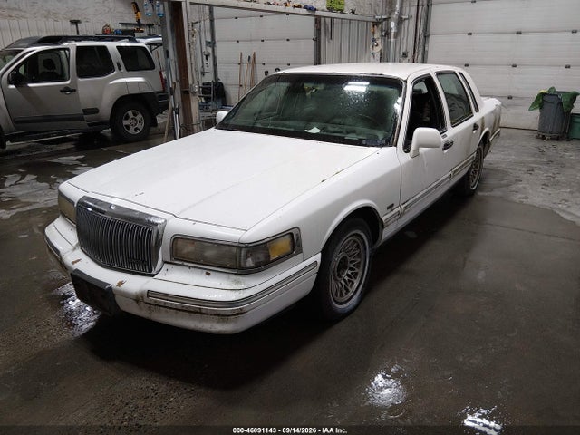 Aukcja sprzedaży 1996 Lincoln Town Car Executive, vin: 1LNLM81W1TY632428, numer aukcji: 46091143