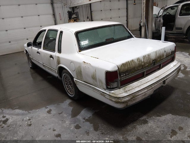 Aukcja sprzedaży 1996 Lincoln Town Car Executive, vin: 1LNLM81W1TY632428, numer aukcji: 46091143