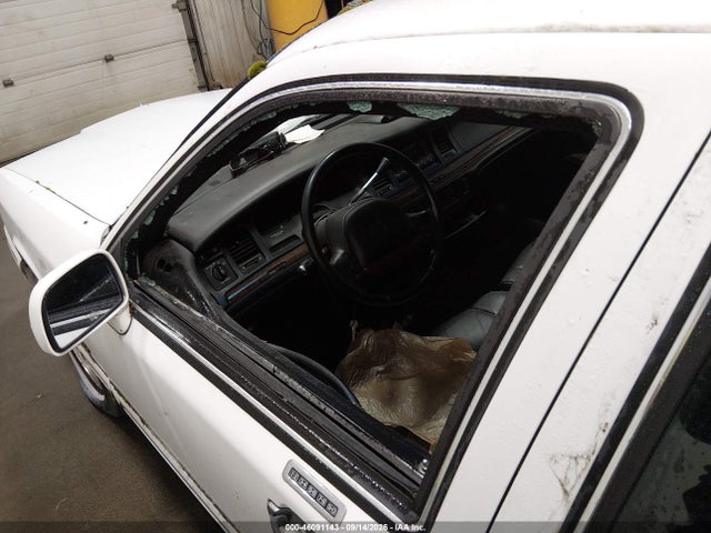 Aukcja sprzedaży 1996 Lincoln Town Car Executive, vin: 1LNLM81W1TY632428, numer aukcji: 46091143
