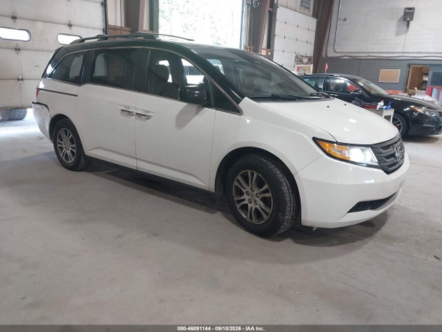 46091144 :رقم المزاد ، 5FNRL5H67DB036084 vin ، 2013 Honda Odyssey Ex-l مزاد بيع