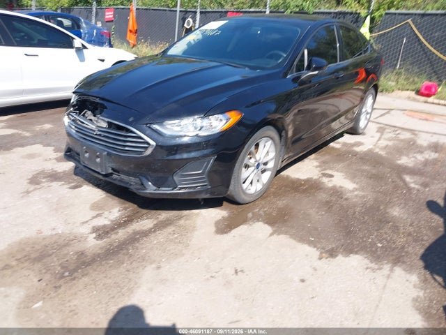 46091187 :رقم المزاد ، 3FA6P0HD0LR123157 vin ، 2020 Ford Fusion Se مزاد بيع