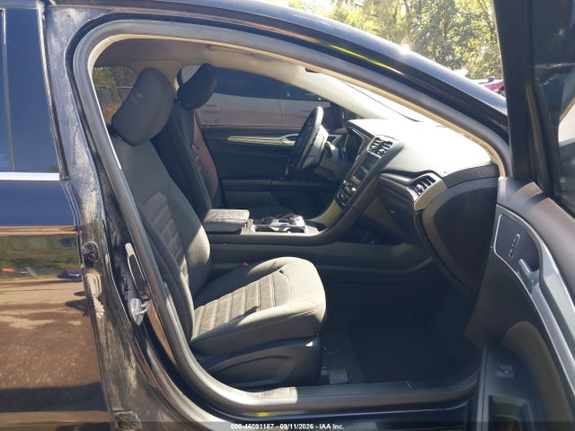 46091187 :رقم المزاد ، 3FA6P0HD0LR123157 vin ، 2020 Ford Fusion Se مزاد بيع