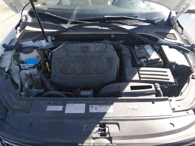 1VWLA7A37KC005139 Volkswagen Passat 2.0t Wolfsburg Edition