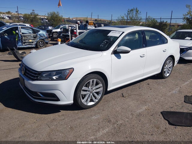 1VWLA7A37KC005139 Volkswagen Passat 2.0t Wolfsburg Edition
