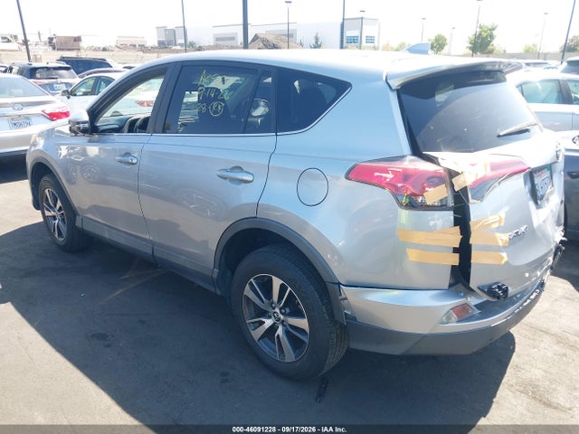Toyota Rav4 Xle 2018 2T3WFREV9JW483339 Image 3