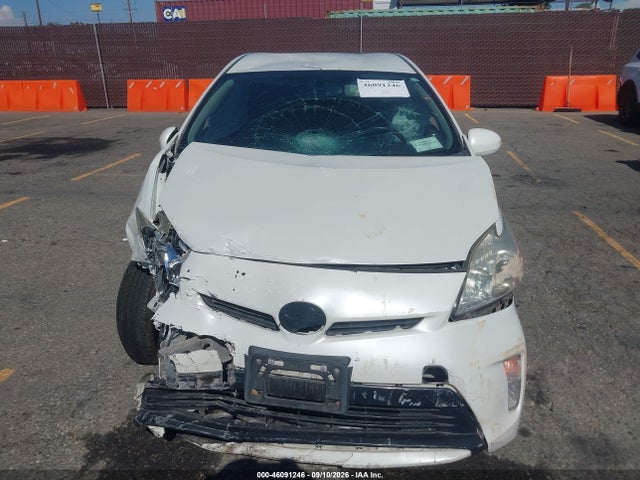 Toyota Prius Two 2015 JTDKN3DU2F0443557 Image 12