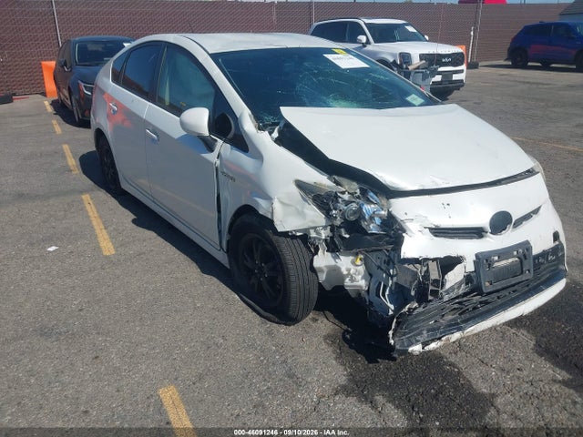 Toyota Prius Two 2015 JTDKN3DU2F0443557 Image 6