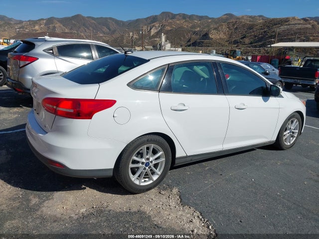 Продажа на аукционе авто 2015 Ford Focus Se, vin: 1FADP3F22FL256189, номер лота: 46091249