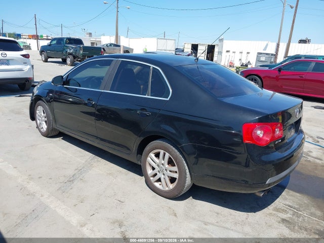 46091256 :رقم المزاد ، 3VWEF71K47M177488 vin ، 2007 Volkswagen Jetta Wolfsburg Edition مزاد بيع