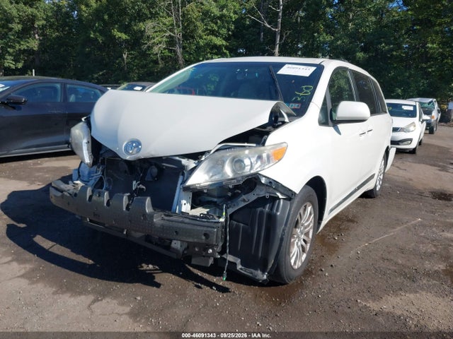 Aukcja sprzedaży 2017 Toyota Sienna Xle Premium 8 Passenger, vin: 5TDYZ3DC8HS850921, numer aukcji: 46091343