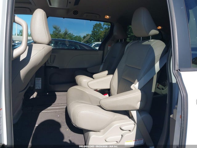 Aukcja sprzedaży 2017 Toyota Sienna Xle Premium 8 Passenger, vin: 5TDYZ3DC8HS850921, numer aukcji: 46091343