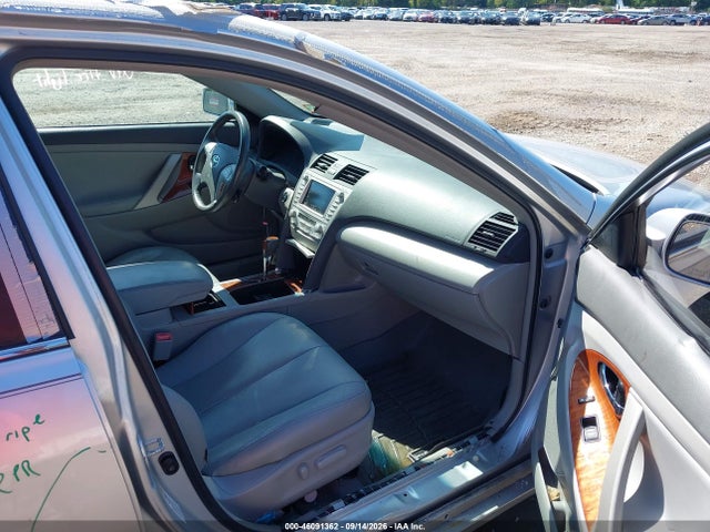 46091362 :رقم المزاد ، 4T1BB3EK8BU142344 vin ، 2011 Toyota Camry Hybrid مزاد بيع