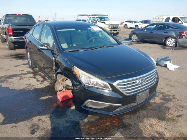 46091409 :رقم المزاد ، 5NPE24AF7HH477856 vin ، 2017 Hyundai Sonata Se مزاد بيع