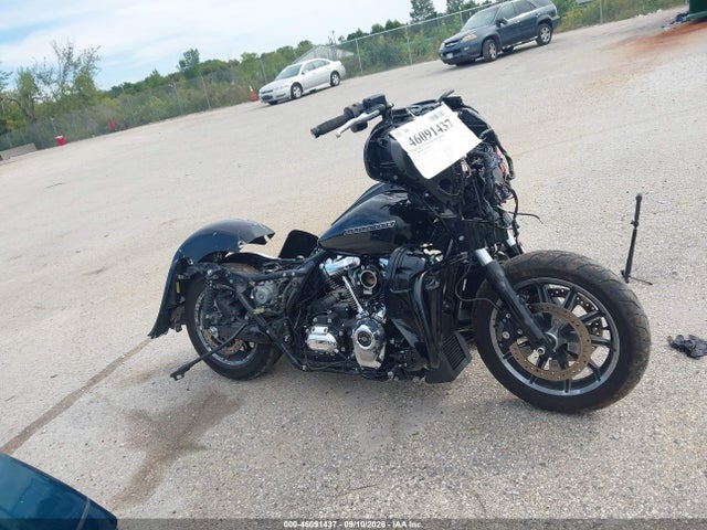 46091437 :رقم المزاد ، 1HD1KBC18PB637049 vin ، 2023 Harley-davidson Flhx مزاد بيع