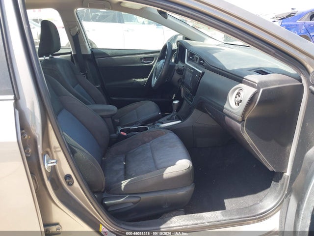 46091516 :رقم المزاد ، 5YFBURHE3HP582484 vin ، 2017 Toyota Corolla Le مزاد بيع