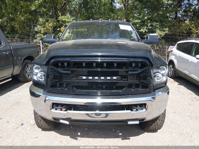 46091594 :رقم المزاد ، 3C6UR5CL6EG106781 vin ، 2014 Ram 2500 Tradesman مزاد بيع